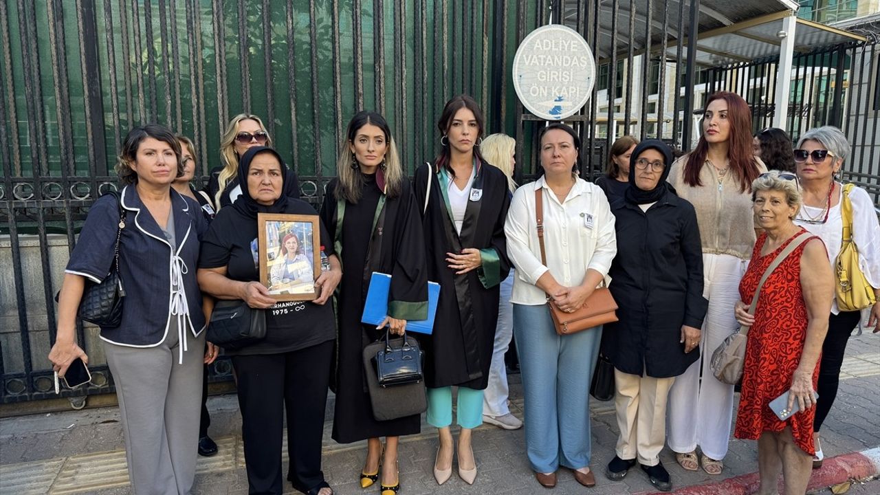 Antalya'da boşanma aşamasındaki eşinin öldürülmesine ilişkin dava sürüyor