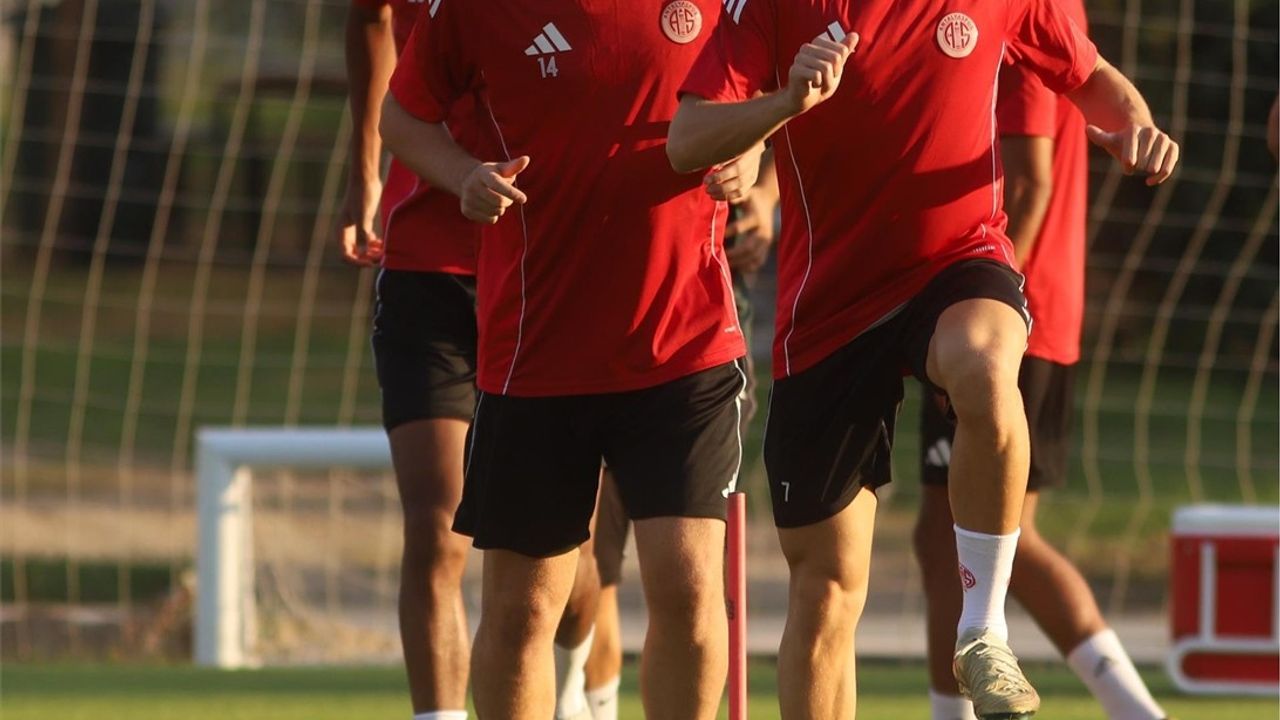 Antalyaspor, 20 Eylül'de Zecorner Kayserispor maçının hazırlıklarına başladı