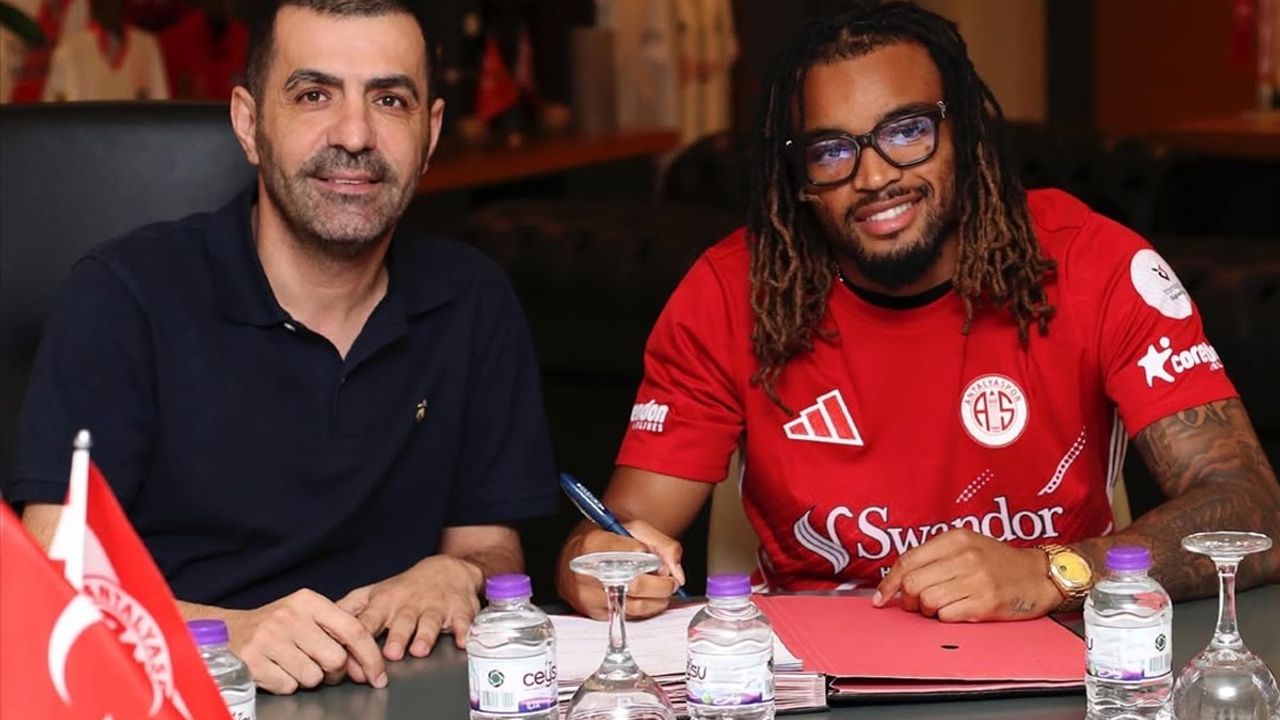 Antalyaspor, İsviçreli Samuel Ballet ile 2+1 Yıllık Sözleşme İmzaladı