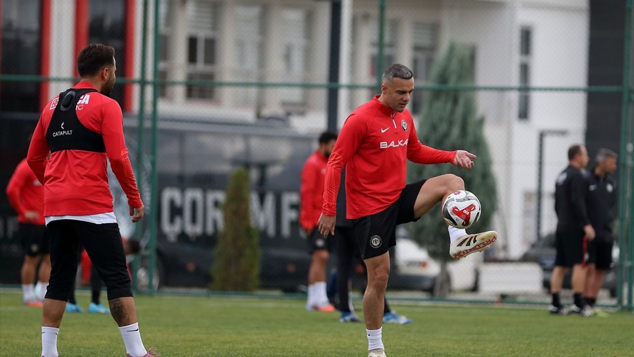 Arca Çorum FK, Manisa FK maçı hazırlıklarını Çağdaş Çavuş yönetiminde sürdürdü