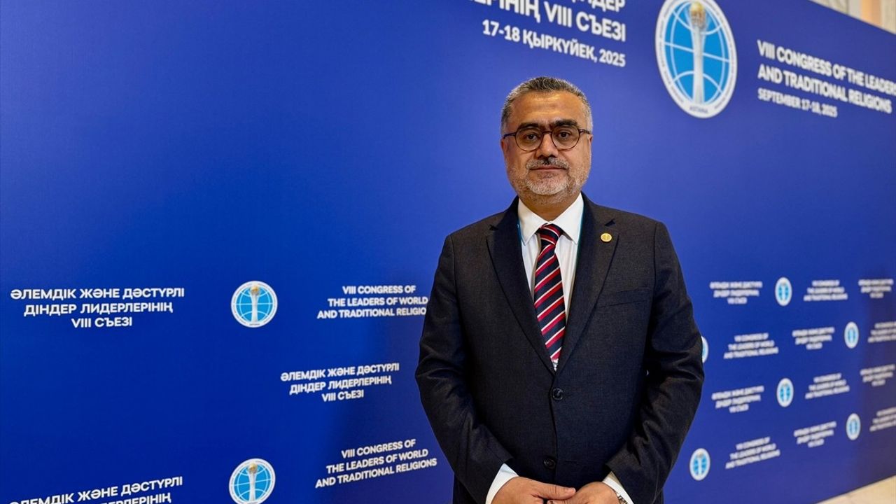 Astana'da 8. Semavi ve Geleneksel Dinlerin Liderleri Kongresi 'Dinlerin Diyaloğu' temasıyla başladı