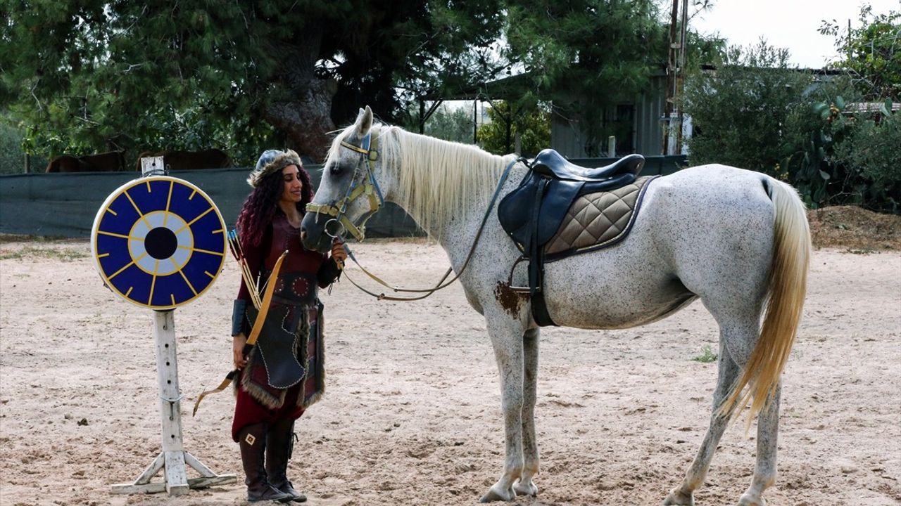 Atlı okçuluk tutkunu Gamze İdigük, 2026 Kayseri Türkiye Şampiyonası'nda şampiyonluğu hedefliyor