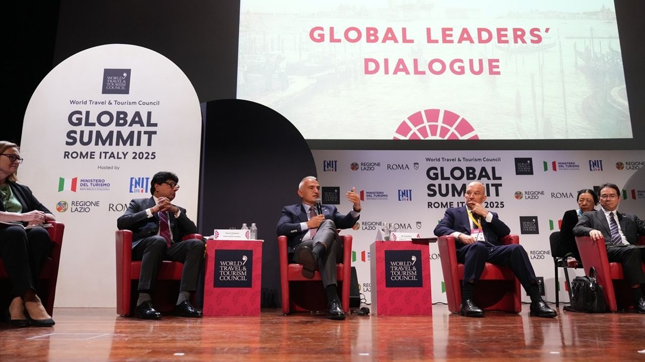 Bakan Ersoy: Gece müzeciliğiyle şehir ekonomileri turizmden kazanmaya başladı