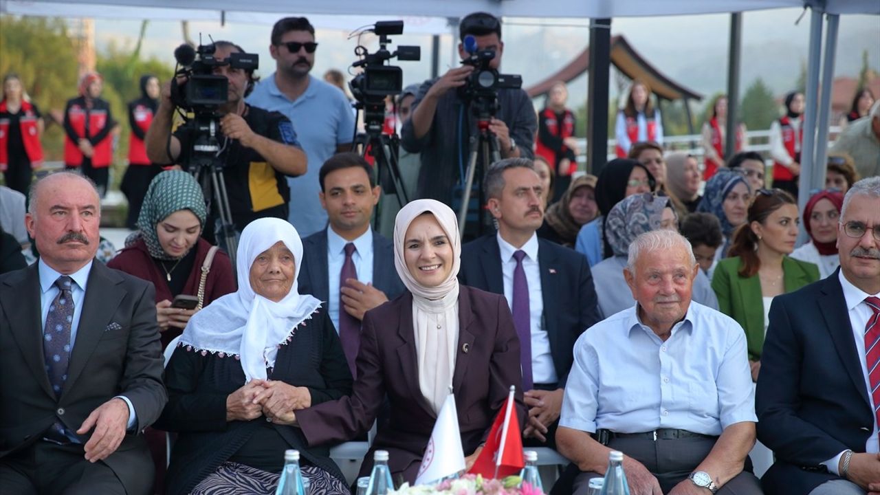 Bakan Göktaş: Osmancık Huzurevi ile 2025 Aile Yılı'nda yaşlıları üretken aktörler haline getireceğiz