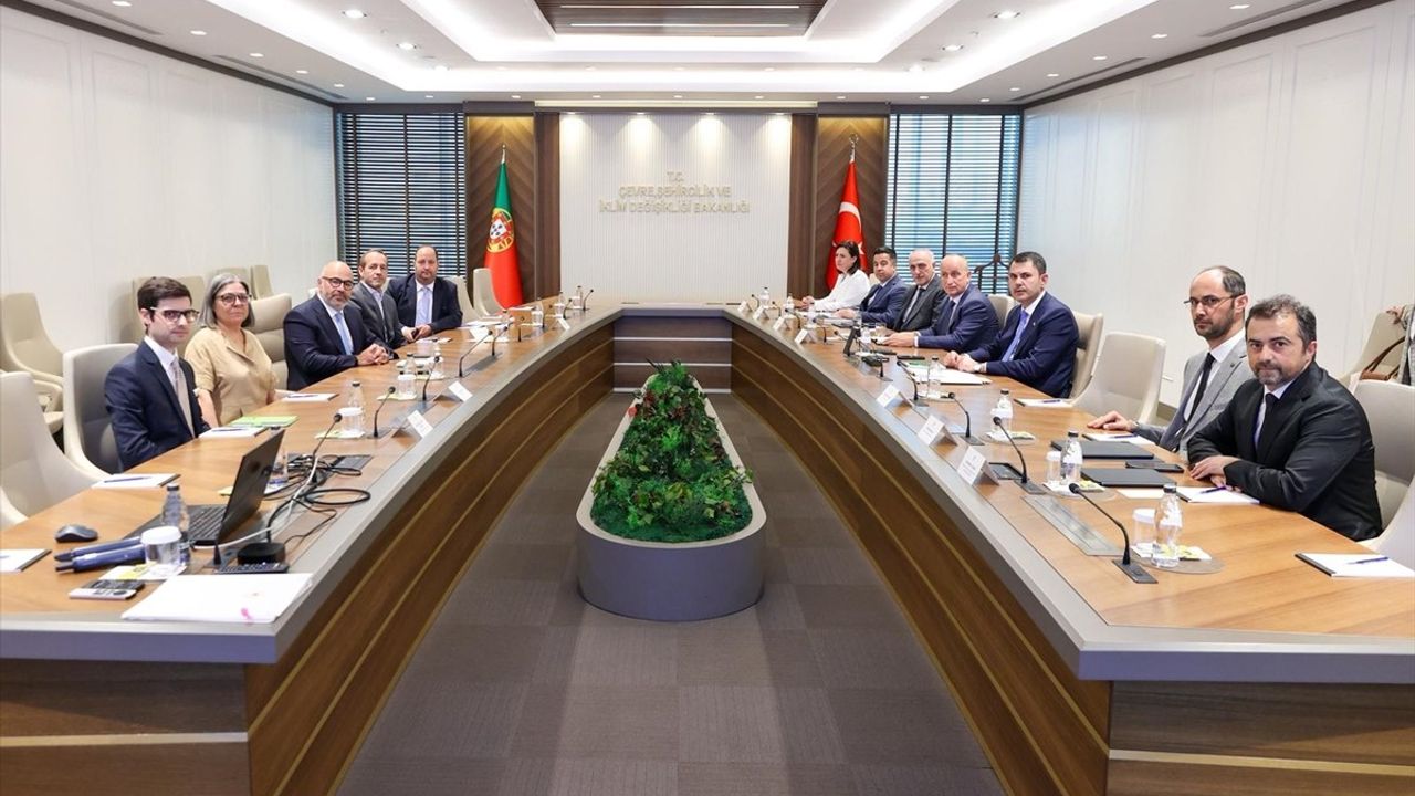 Bakan Kurum, Portekizli Bakan Miguel Pinto Luz'u Ağırladı: Deprem Bölgesi Rehabilitasyonunda İşbirliği Vurgulandı