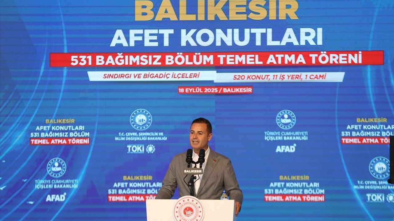 Bakan Kurum Sındırgı’da Temel Atma Töreninde 531 Afet Konutunun Temelini Attıklarını Açıkladı