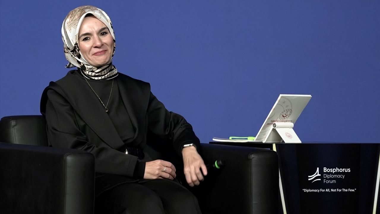 Bakan Mahinur Özdemir Göktaş, Bosphorus Diplomasi Forumu'nda Aile ve Gençlik Vurgusu Yaptı