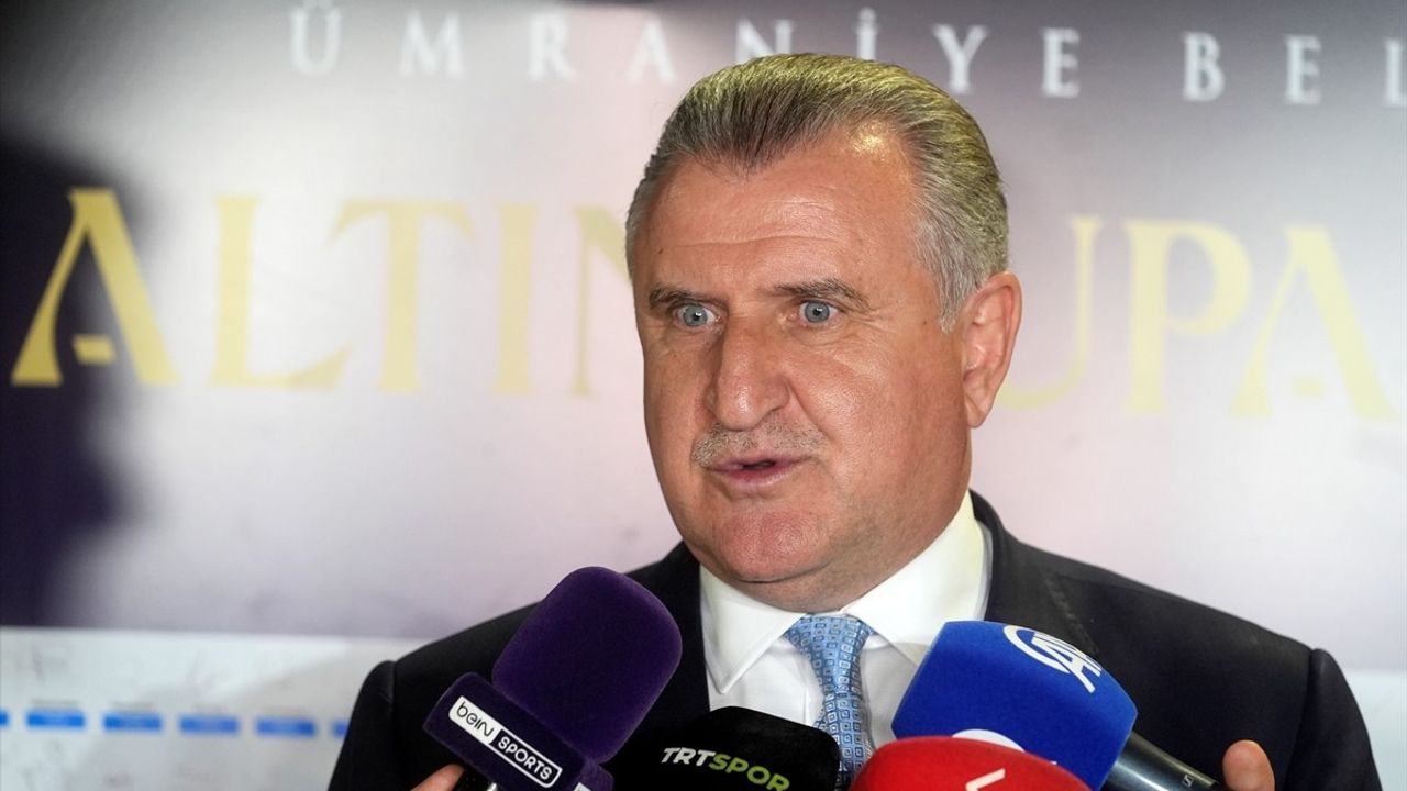 Bakan Osman Aşkın Bak: Milli Takımlar Önemli Bir Haftaya Hazırlanıyor