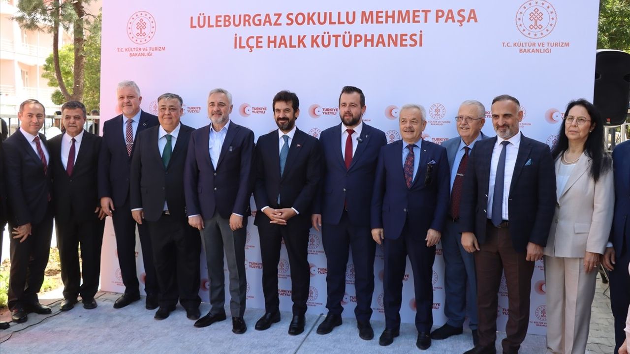 Bakan Yardımcısı Batuhan Mumcu, Lüleburgaz Sokullu Mehmet Paşa Halk Kütüphanesi'nin açılışını yaptı