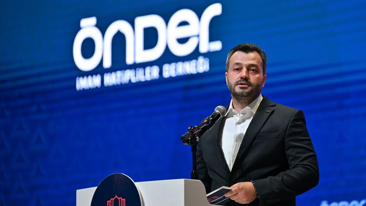 Bakan Yusuf Tekin: İmam hatipler Türkiye'nin demokratik siyasal yaşamının göstergesidir