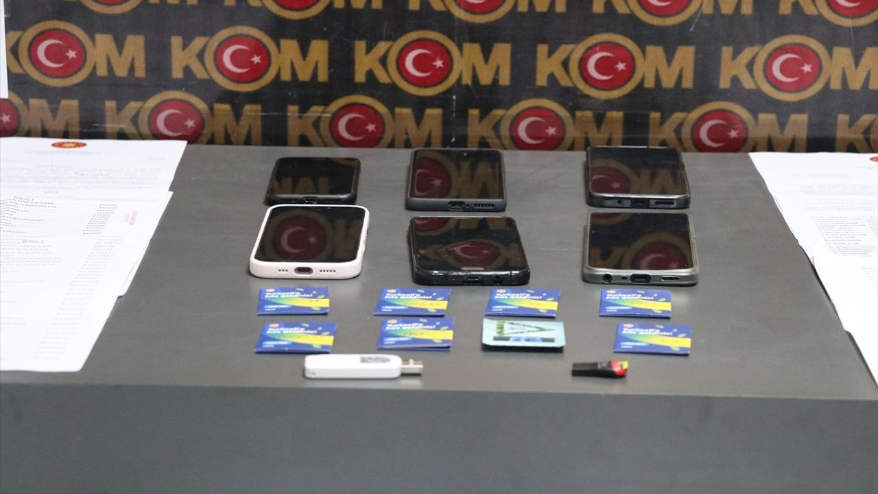 Batman'da işe yerleştirme vaadiyle dolandırıcılık: 4 zanlı tutuklandı