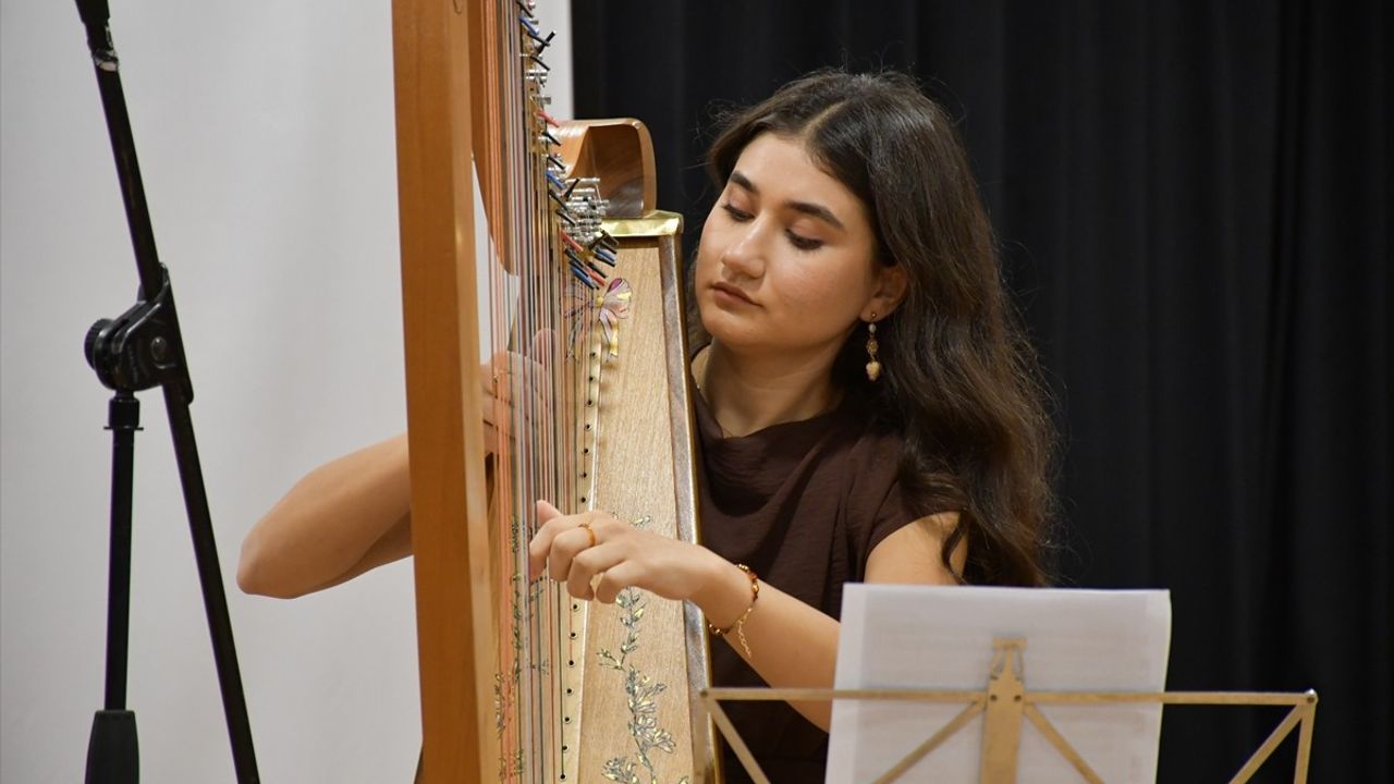 Bilecik Gölpazarı'nda Fatih Dönmez Kültür Merkezi Konferans Salonu açıldı