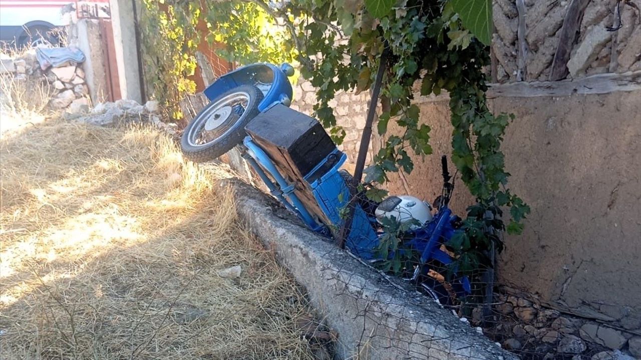 Bilecik'te plakasız motosiklet devrildi: 71 yaşındaki sürücü hayatını kaybetti