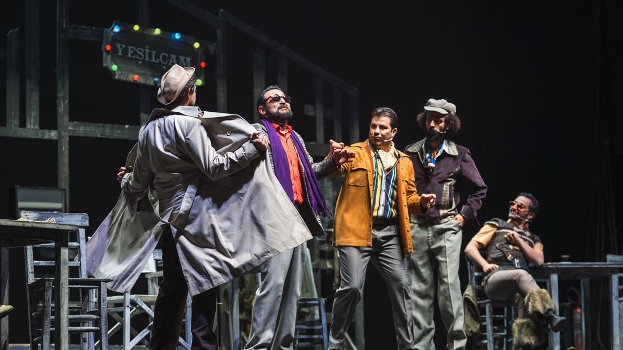 Bitlis'te 'Bir Anadolu Şenliği'nde tiyatro gösterimleri ve çocuk etkinlikleri gerçekleştirildi