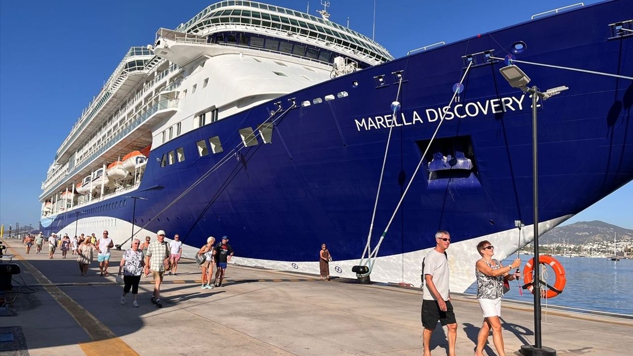 Bodrum'a Marella Discovery 2 yanaştı — 1769 yolcu ve 733 personel geldi