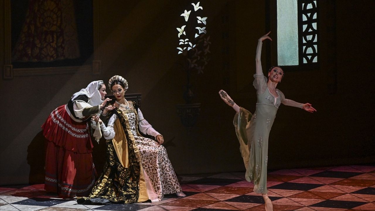 Bolşoy Bale ve Orkestrası İstanbul'da ilk kez 'Romeo ve Juliet' ile izleyiciyle buluştu