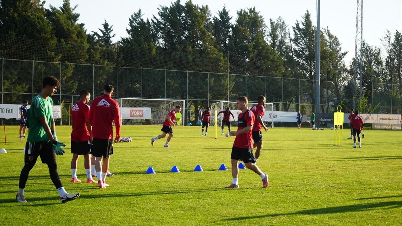 Burak Yılmaz: 20 Eylül'de Trabzonspor deplasmanında futbol oynayarak galip gelmeyi hedefliyoruz