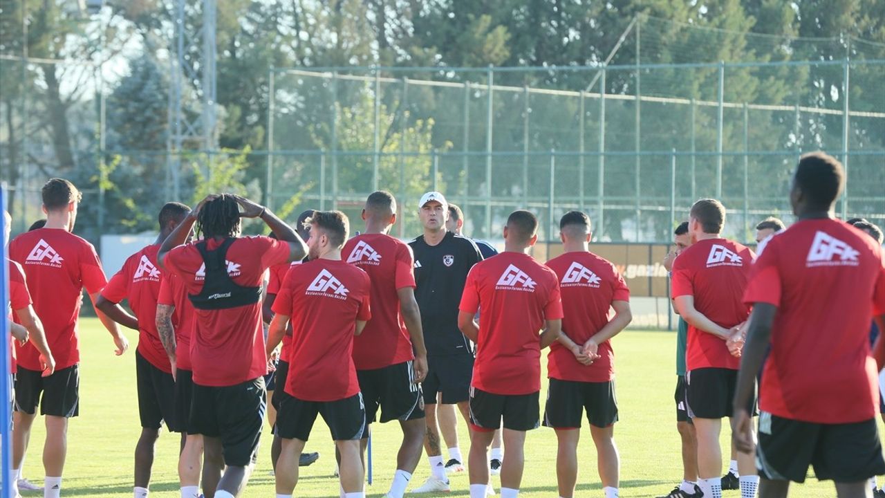 Burak Yılmaz: Kocaelispor karşısında tek hedefimiz galibiyet