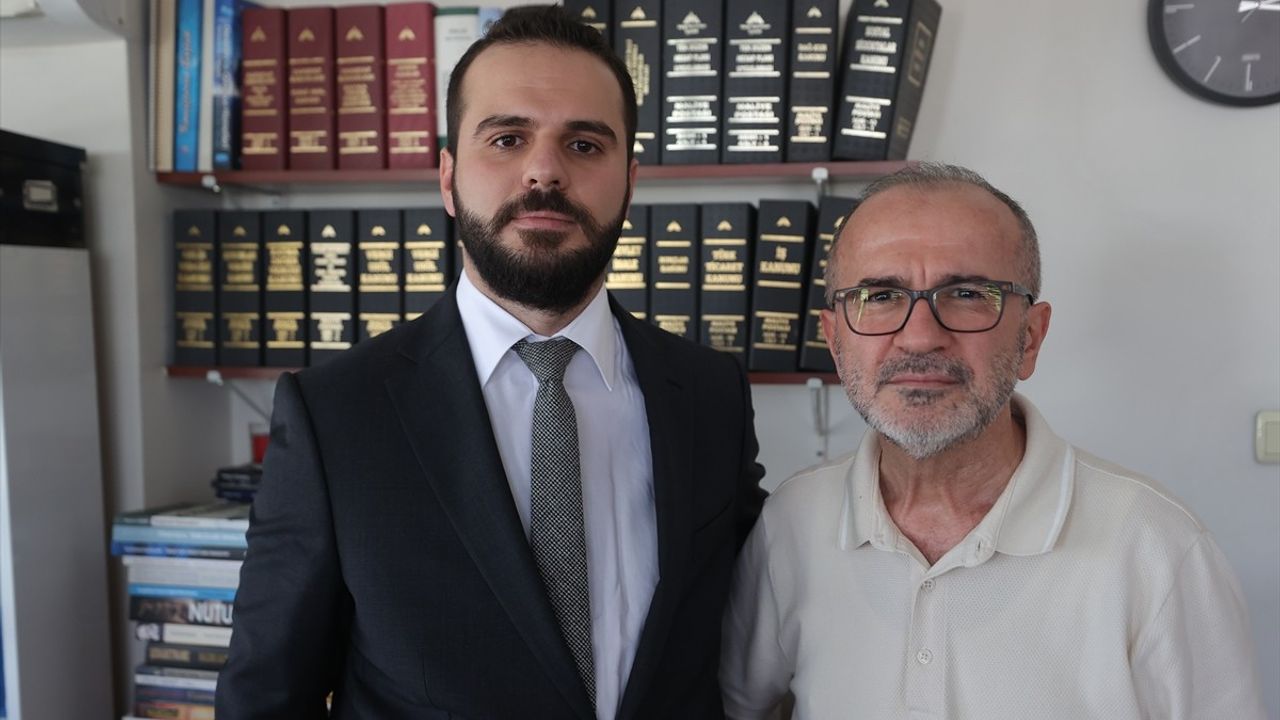 Bursa'da mali müşavir baba ve oğul fotoğraflarının dolandırıcılıkta kullanılması üzerine suç duyurusunda bulundu