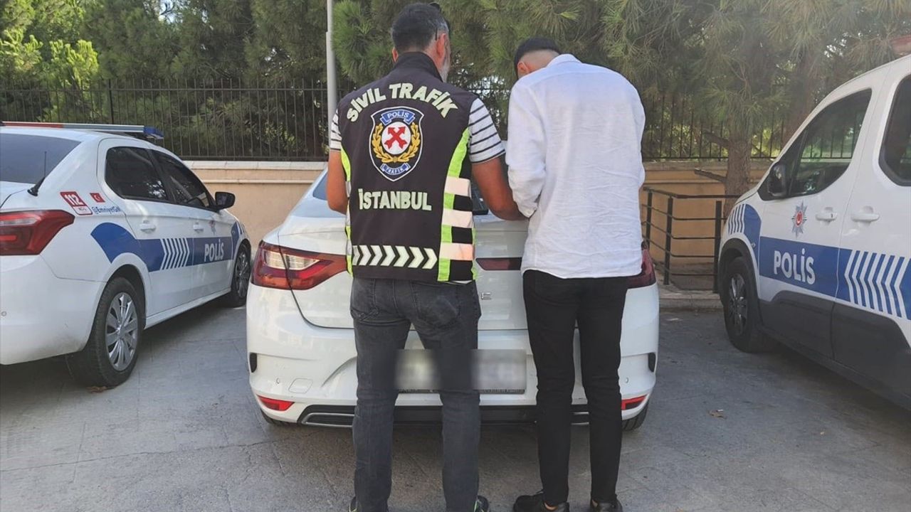 Büyükçekmece'de drift yapan sürücüye 47 bin 385 lira ceza ve 60 gün süreyle sürücü belgesine el konuldu