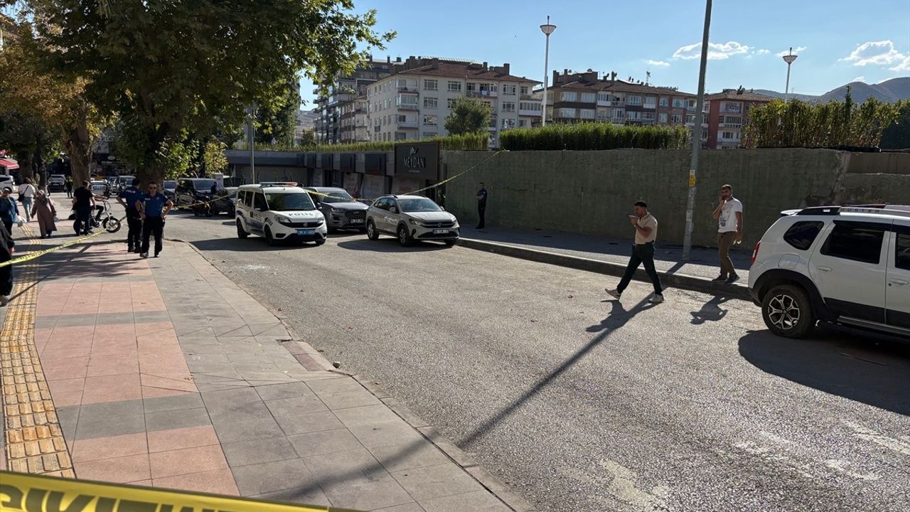 Çankırı'da iki grup arasında bıçaklı kavga: 3 kişi yaralandı