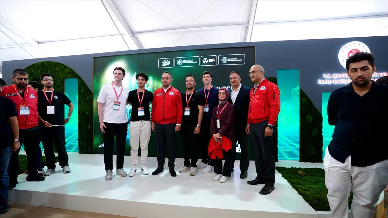 Çevre, Şehircilik ve İklim Değişikliği Bakanlığı projelerini TEKNOFEST İstanbul'da tanıtıyor
