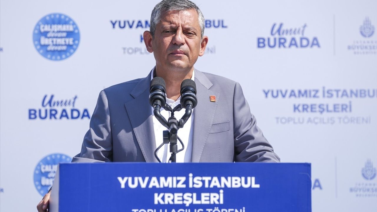 CHP Genel Başkanı Özgür Özel: 'Atatürk'ün getirdiği rejimde onun koltuğundayım' — İBB'de 16 kreş açıldı