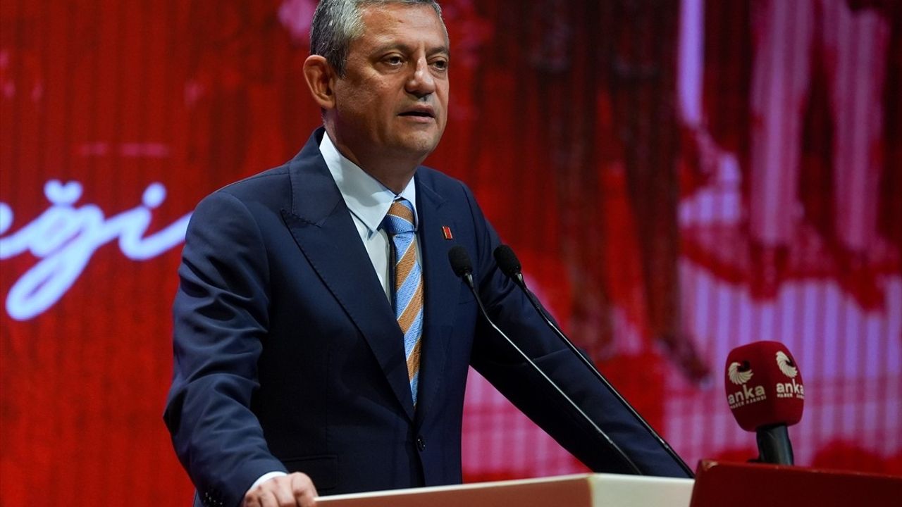 CHP Genel Başkanı Özgür Özel: Program çalışmaları Türkiye'yi gelecek 10 yıla hazırlayacak