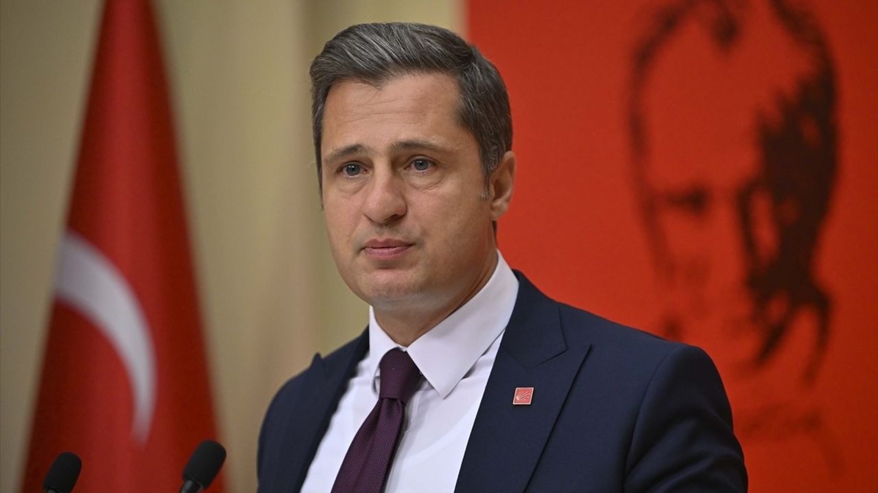 CHP Sözcüsü Deniz Yücel: MYK toplantısında basın özgürlüğü, tutuklamalar ve Tele1 kararına tepki