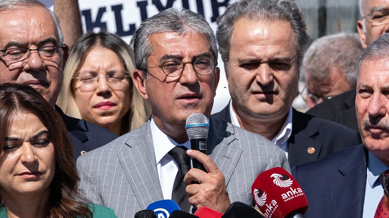 CHP ve milletvekilleri 7554 sayılı kanunun yürürlüğünün durdurulması ve iptali için AYM'ye başvurdu