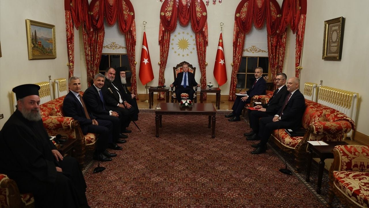 Cumhurbaşkanı Erdoğan, Kudüs Rum Ortodoks Kilisesi Patriği Theofilos Giannopoulos'u kabul etti
