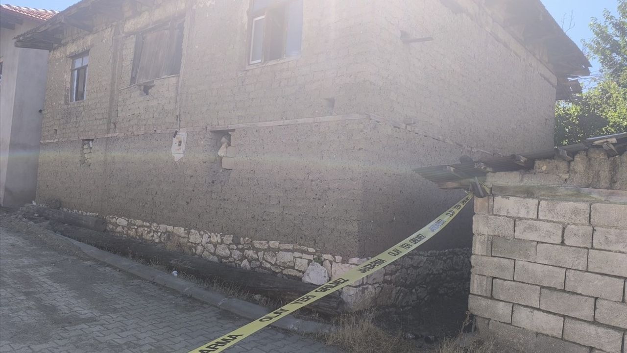 Denizli'nin Acıpayam ilçesinde babaannesini öldürdüğünü itiraf eden zanlı tutuklandı