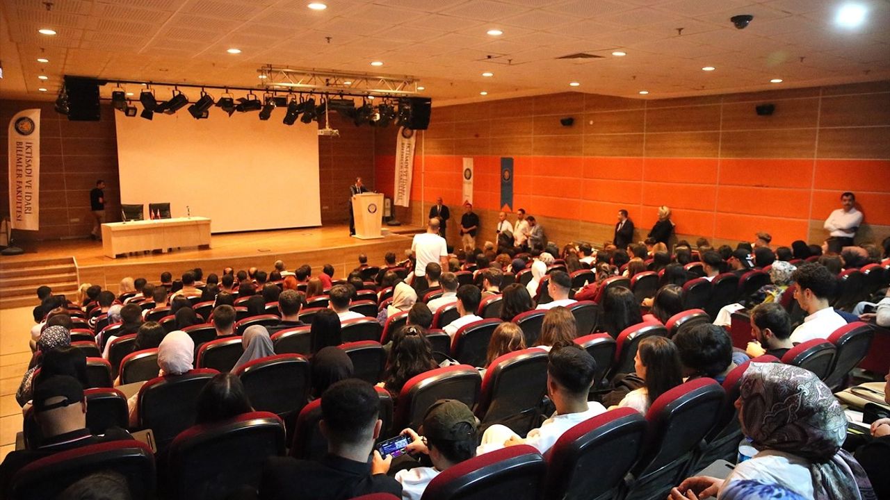 Dicle Üniversitesi'nde 2025-2026 Akademik Yılının İlk Dersi: Gazze