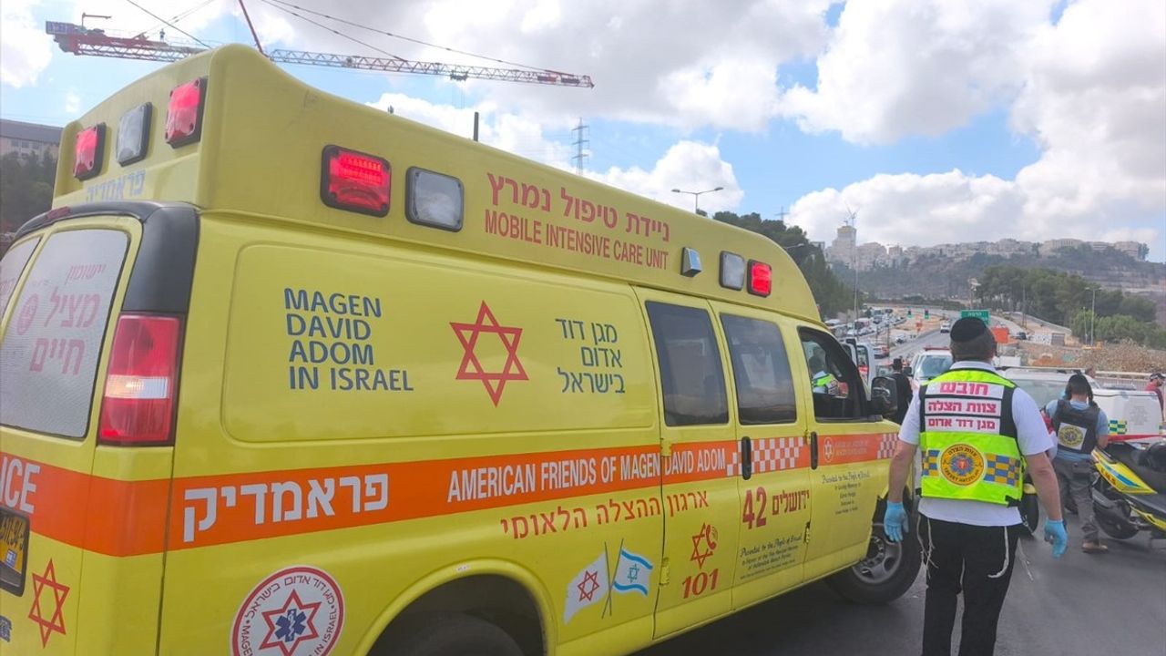 Doğu Kudüs'te Ramot Kavşağı'ndaki silahlı saldırıda 4 kişi hayatını kaybetti