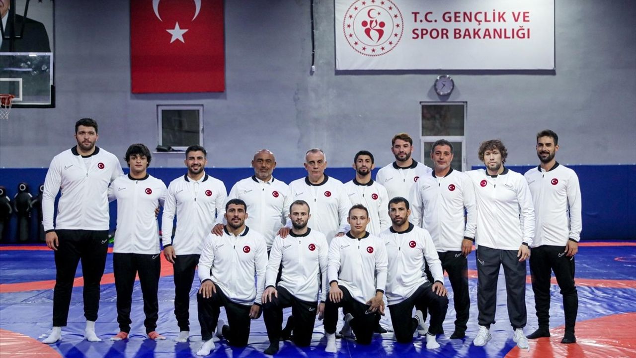 Dünya Güreş Şampiyonası yarın Zagreb'de başlıyor: Türkiye 30 sporcu ile sahada