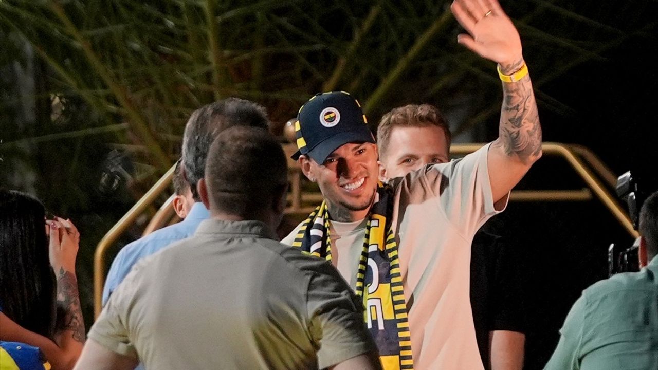 Ederson İstanbul'da: Fenerbahçe ile transfer görüşmeleri sürüyor