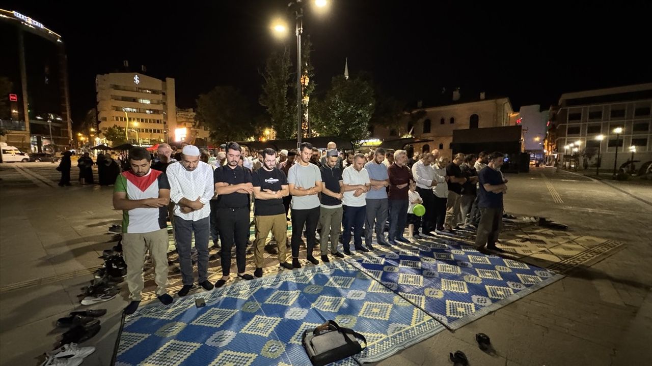 Elazığ'da El-Aksa Platformu'ndan Filistin ve Küresel Sumud Filosu'na Destek