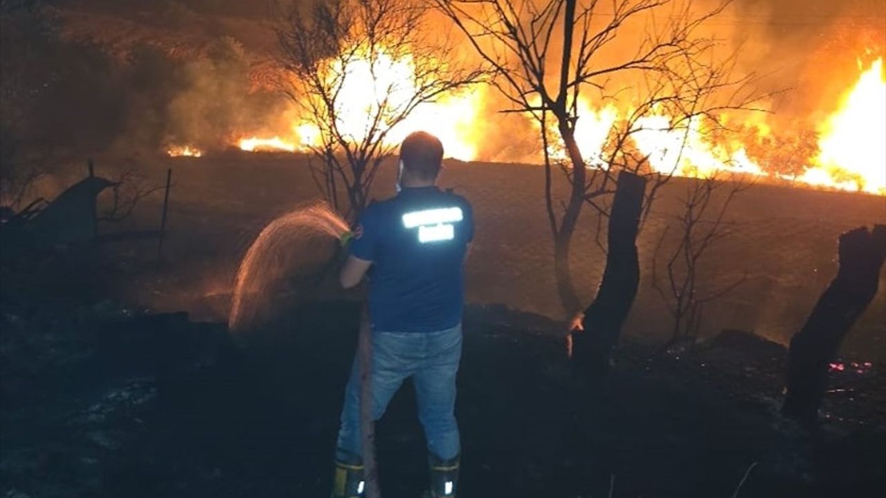 Elazığ Kovancılar kırsalında çıkan yangın kontrol altına alındı