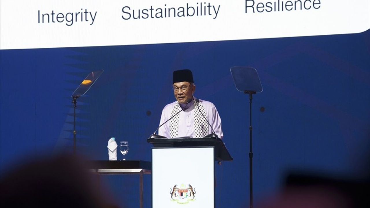 Enver İbrahim GHaS 2025'te: Gazze Felaketleri Helal Anlayışındaki Eksiklikleri Ortaya Koyuyor