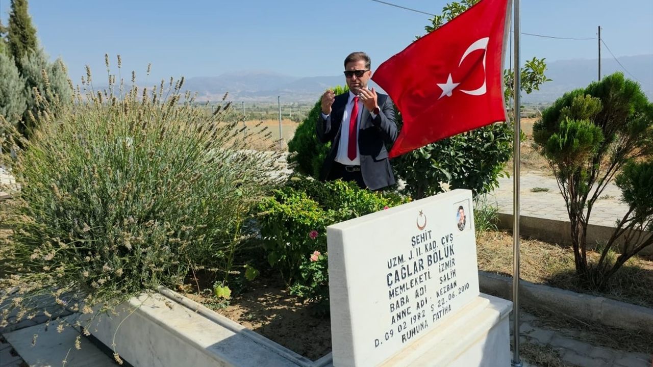 Erdoğan'ın 'Terörsüz Türkiye' mektubu İzmir'deki şehit ailesine teslim edildi