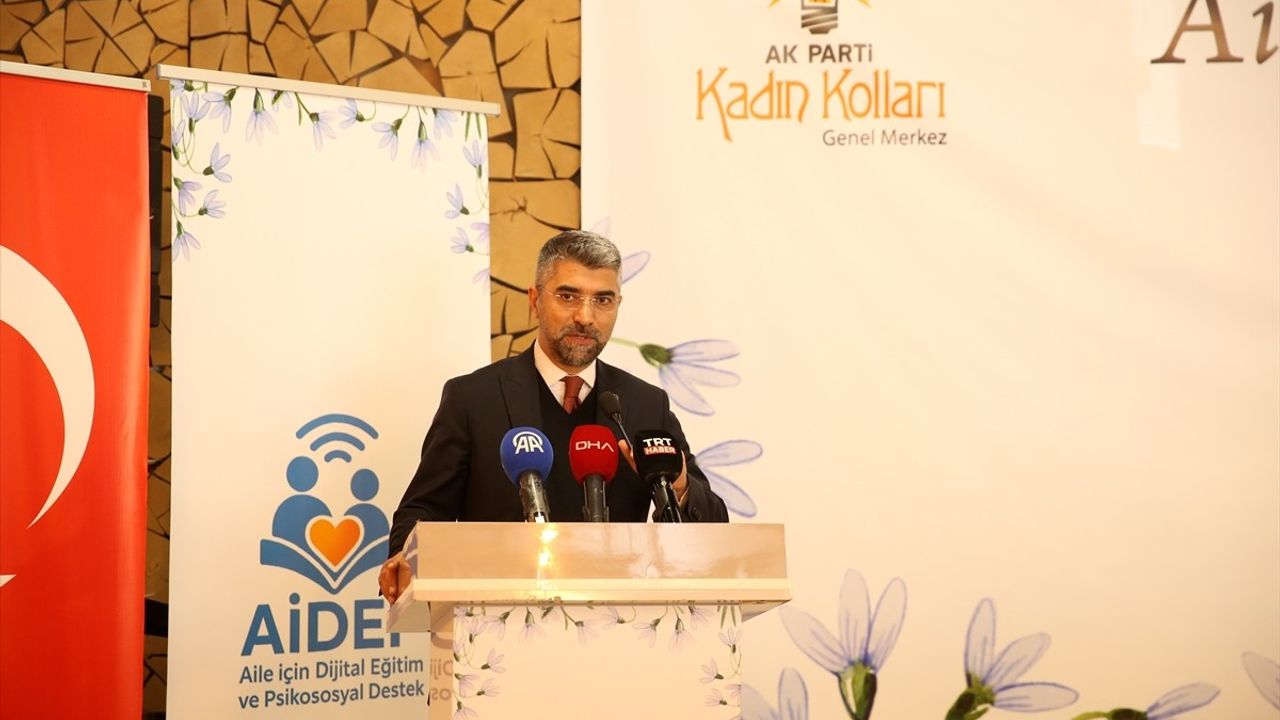 Erzurum'da 'Aile İçin Dijital Eğitim ve Psiko-Sosyal Destek Çalıştayı' düzenlendi: Aile, dijital platform ve destek mekanizmaları ele alındı