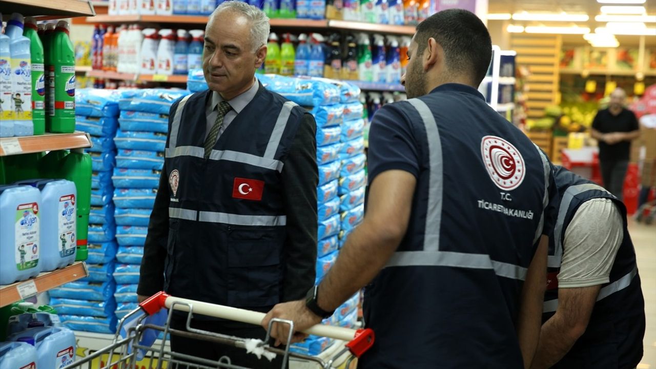 Erzurum'da marketlerde fiyat etiketi ve fahiş fiyat denetimi yapıldı