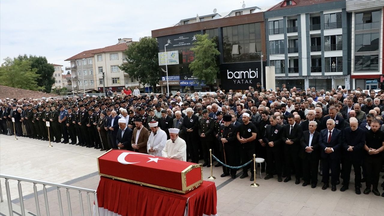 Eski Jandarma Genel Komutanı Emekli Orgeneral Rasim Betir Sakarya'da Toprağa Verildi