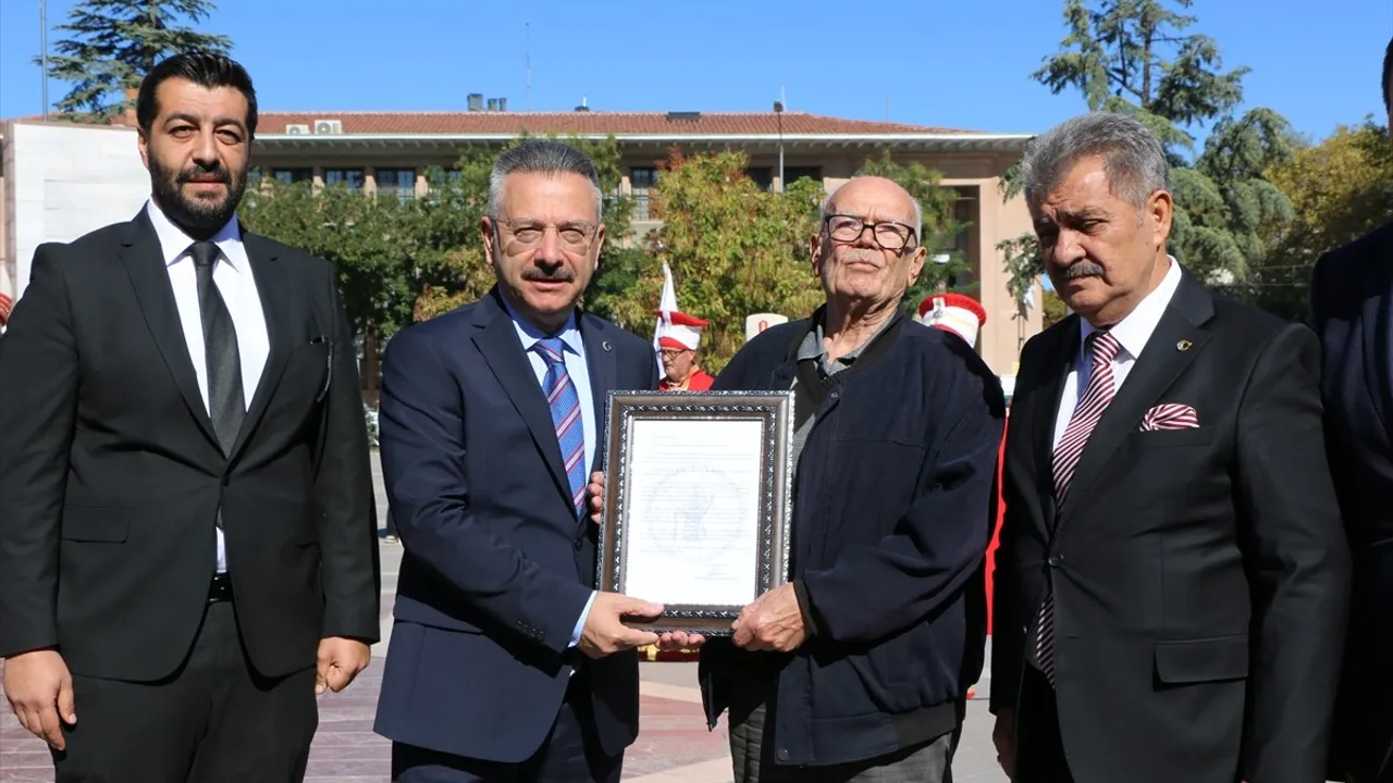 Eskişehir'de 38. Ahilik Haftası töreni: Yılın ahileri ve plaketleri verildi