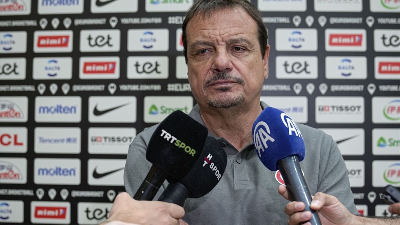EuroBasket 2025: Ergin Ataman, Yunanistan Maçı Öncesi Strateji ve Cedi Osman'ın Durumunu Açıkladı
