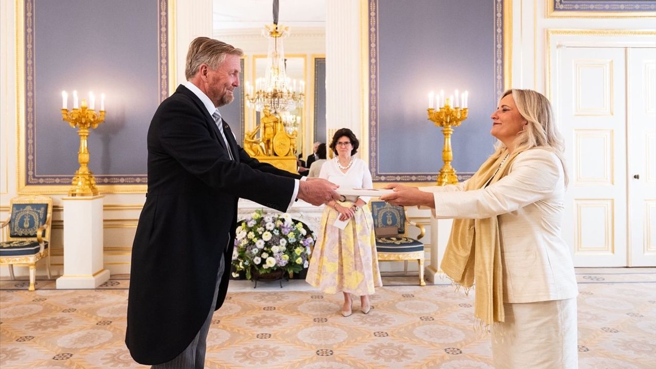 Fatma Ceren Yazgan, Lahey Büyükelçisi olarak resmen göreve başladı