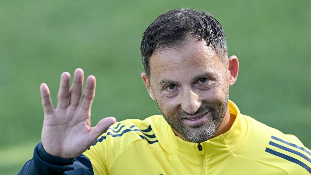 Fenerbahçe, Domenico Tedesco yönetiminde Trabzonspor maçı hazırlıklarını sürdürdü
