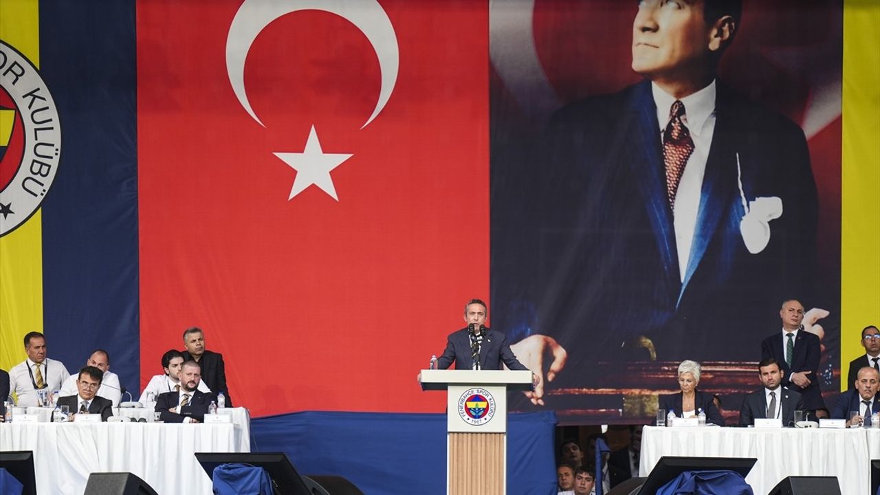 Fenerbahçe Olağanüstü Seçimli Genel Kurulu: Ali Koç'un Konuşması ve Şampiyonluk Vurgusu