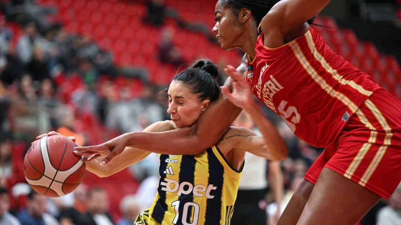 Fenerbahçe Opet, 19. Erciyes Kupası'nda Melikgazi Kayseri'yi 80-60 Yendi