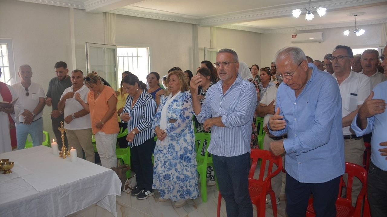 Fransa'dan Gelen Yaklaşık 150 Asuri, Şırnak'ın Aksu Köyünü Ziyaret Etti